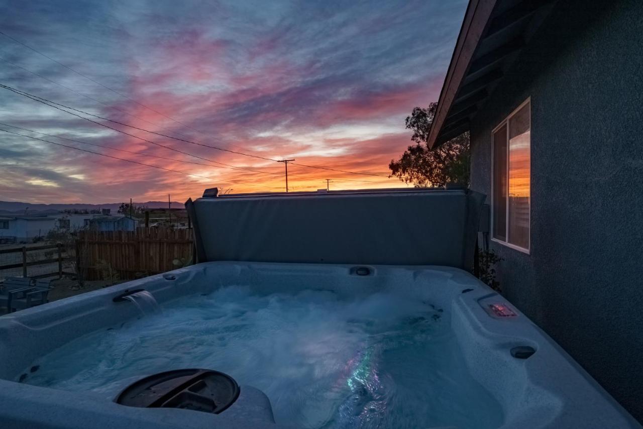 Desert Twilight 29 - Hot Tub & Ev Charger ทเวนตีไนน์พาล์มส์ ภายนอก รูปภาพ
